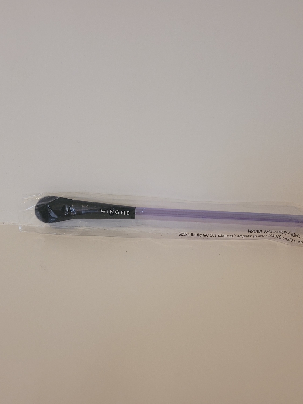 Wingme Cosmetics All Over Eyeshadow Brush Lavender Handle New Sealed